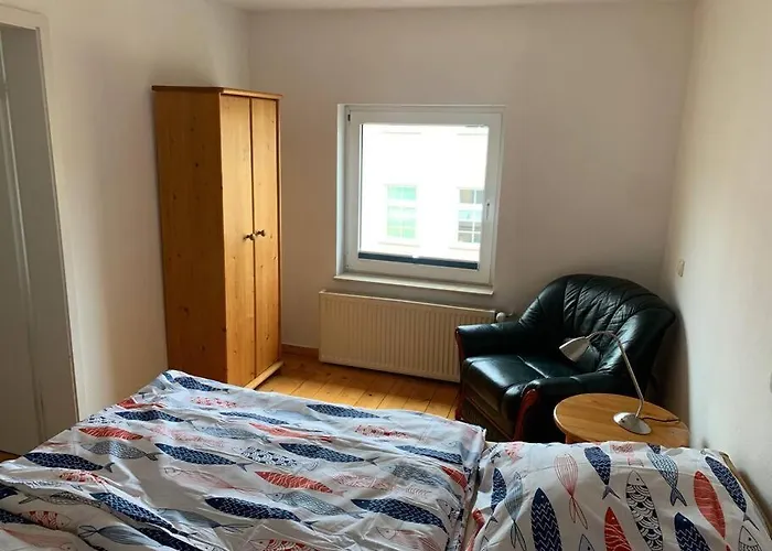 In Schlossnaehe * Schwerin (Mecklenburg-Vorpommern)